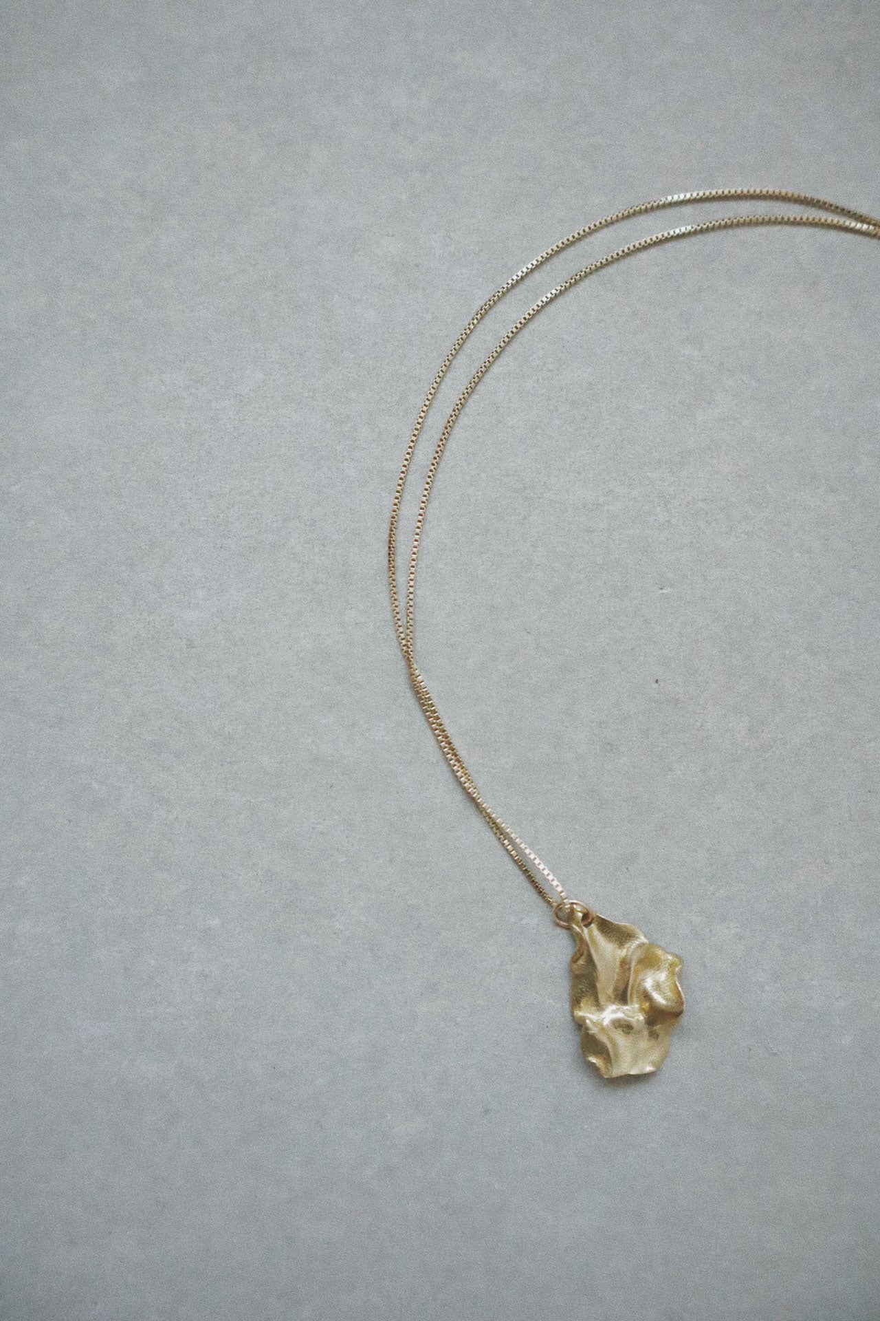 Laver Necklace 24", Brass