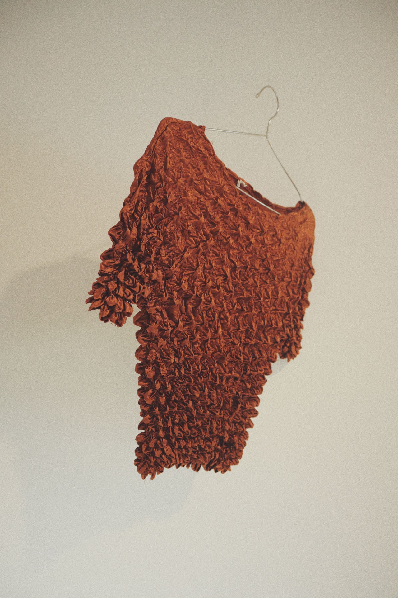 Popcorn Crinkle Top, Metallic Rust