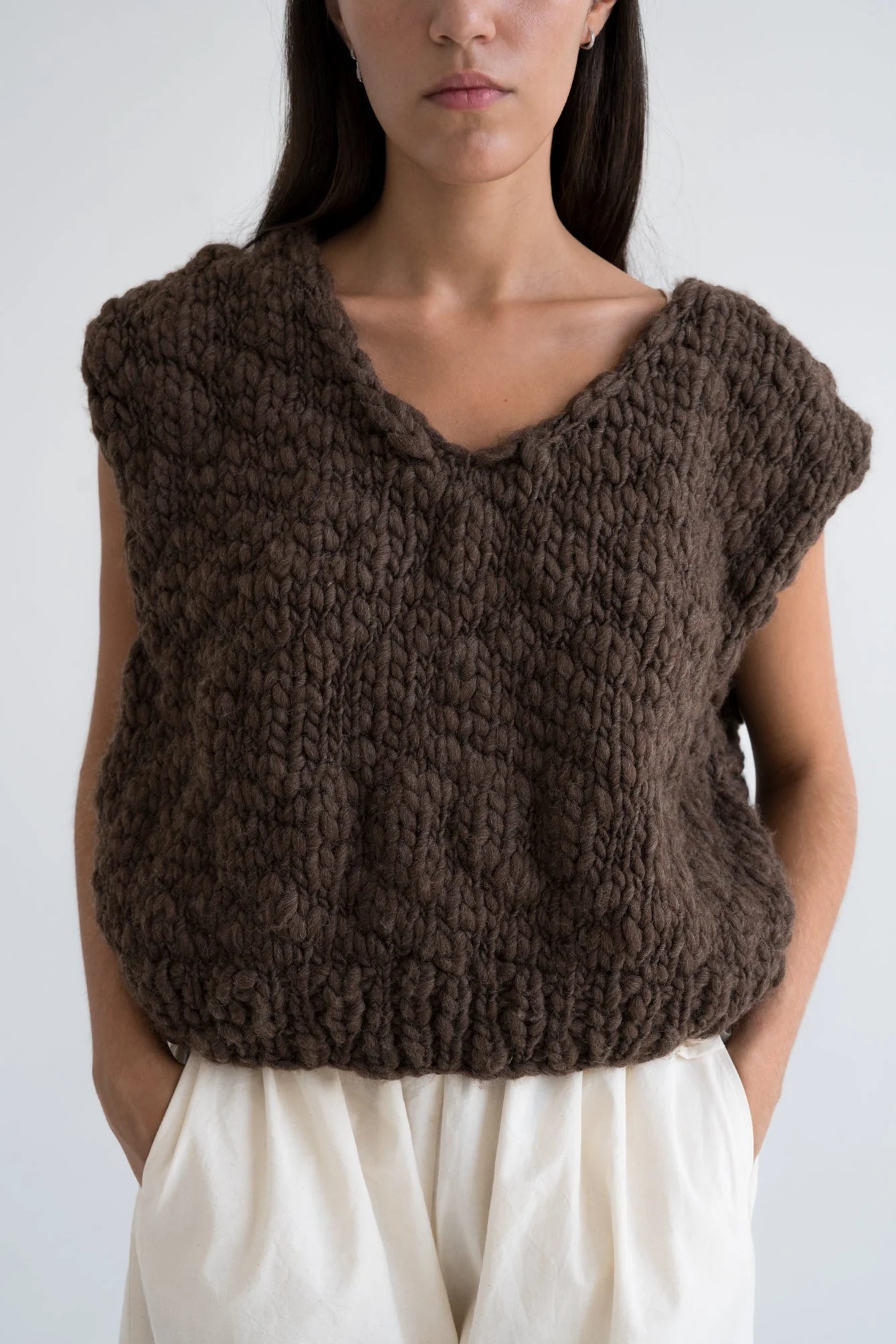 Acacia Vest, Earth